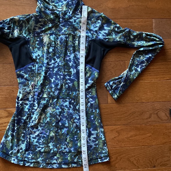 🌹LULULEMON RUNBEAM PULLOVER/HOODIE-4🌹 - Picture 14 of 15